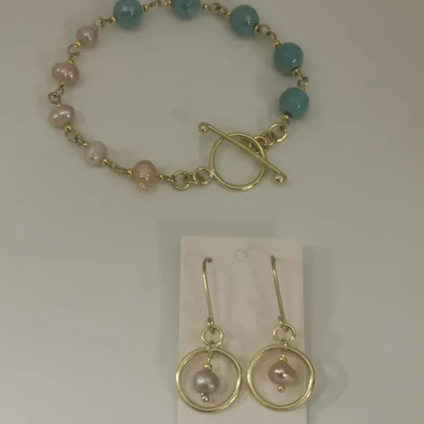 Komplet narukvica i naušnice